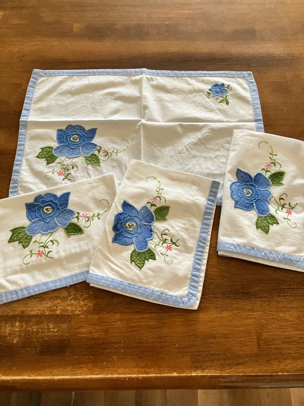 Vintage Embroidered Napkins and Placemats
